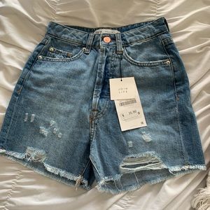 NWT Zara mom style shorts